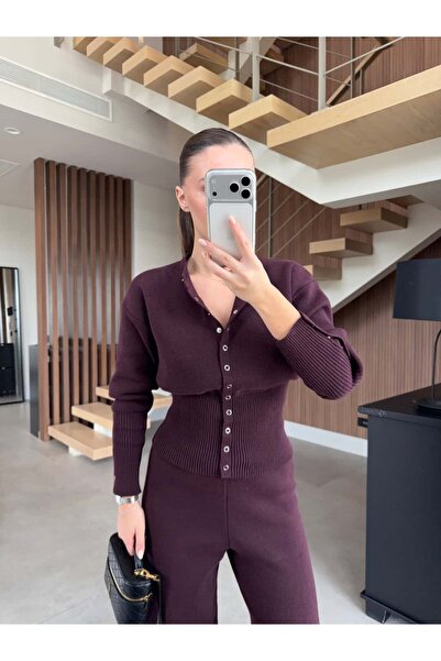 BB Bensu Buyruk Set de tricotaje BELDEN OTURTMALI DETAILLI TRİKO TAKIM