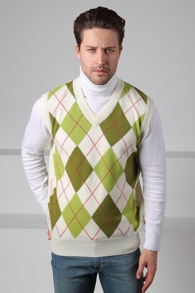 Ferraro Ecru/Green V-Neck Colorful Diamond Pattern Sleeveless 100% Lamb Wool Men's Knitwear Sweater
