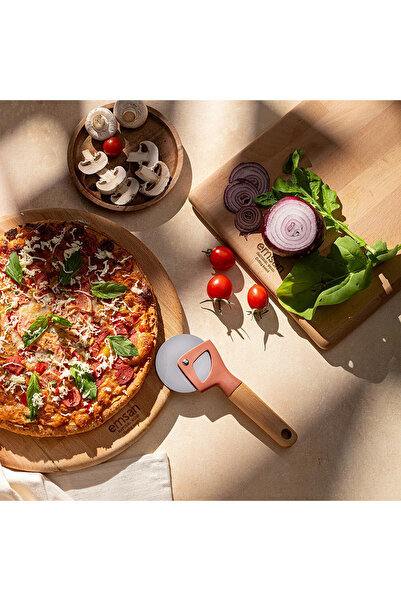 Emsan Rustik Pizza Cutter
