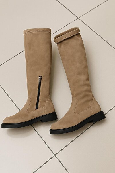 Aysun Ayakkabı vizon rengi dış meteryal süet fermuarlı kadın çizme