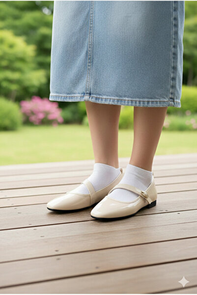 FootFrenzy Γυναικεία παπούτσια μπαλαρίνας με λεπτομέρεια στο διαγώνιο λουράκι...