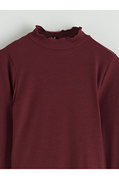 LC Waikiki Fırfırlı Dik Yaka Kadın Body