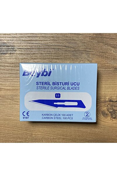 Beybi BİSTÜRİ UCU NO:11 (100 ADET) PASLANMAZ KARBON ÇELİK (NEŞTER UCU)(STERİL)