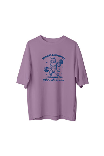CANDLEMASTORE Muscle and Meows - Oversized T-Shirt