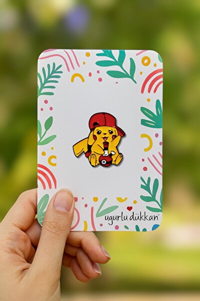 uğurlu dükkan Keyifli Oturan Pikachu Rozet