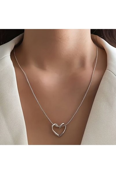 LENTE AKSESUAR Women's Steel Knot Heart Necklace - Minimalist Interlocking Heart and Snake Chain
