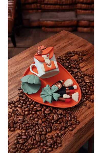 e&e süs dükkanı Themed Gift Presentation Coffee Cup Model with Makeup Supplies