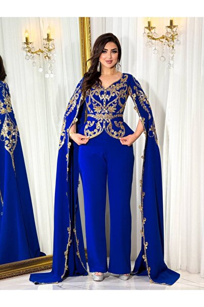 NHMODA Hand-Embroidered Open-Back Detailed Two-Piece Regional Suit