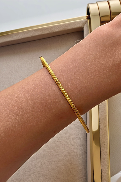 bacc Trend 22 Ayar Gold Altın Kaplama Tırtıklı Ajda Bilezik Kuyumcu Model BCY...