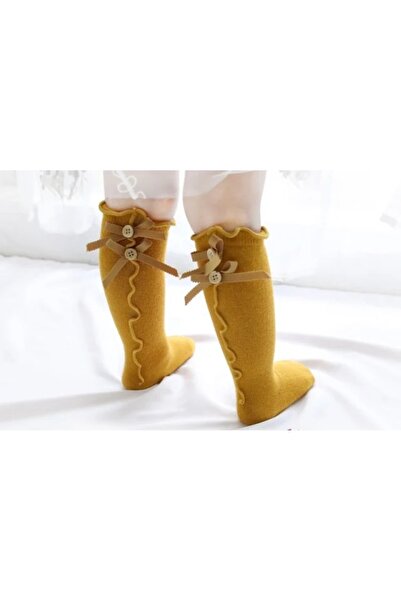 Pure Boutique Mustard yellow three-quarter socks with buttons and bows