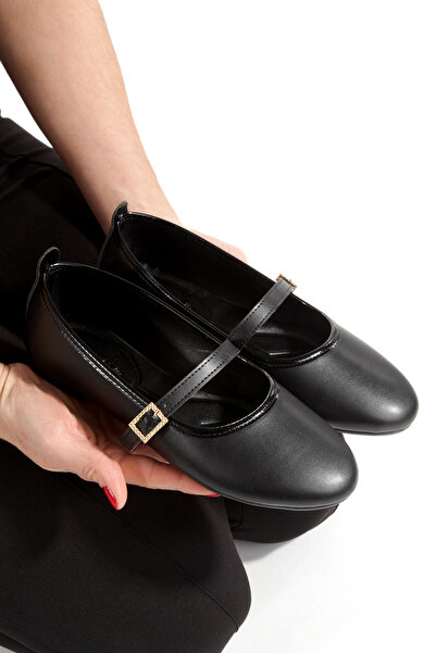 CEMAY Women's Plain Beret with Buckle, Suitable for Office-Home-Daily Use Bal...