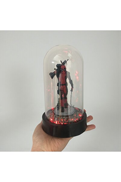 FIGURİFY Deadpool Işıklı Fanuslu Figür | Marvel Diorama Koleksiyon – 21×11 cm