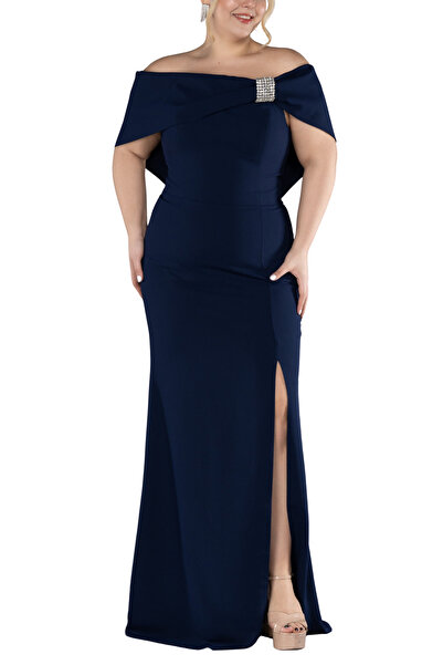 Arden Plus Size Long Evening Dress, Boat Neck Rhinestone Brooch, Slit Dress Fish Form Chic Wedding Party Dress 46-52