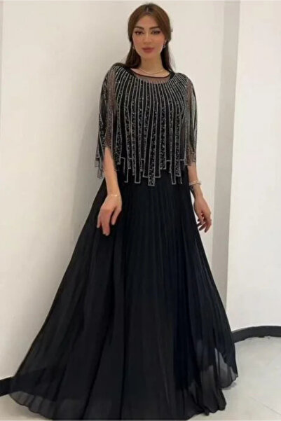 Vitrina فستان شلال الكريستال الأسود