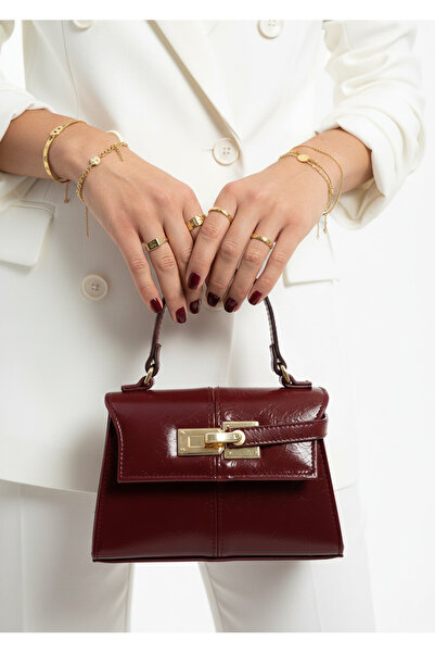 Çanta Trend حقيبة نسائية شابة من طراز Eftelya باللون العنابي الفاتح مع حزام ل...