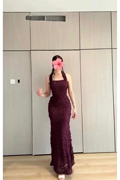 revan Boutique A very elegant burgundy evening dress