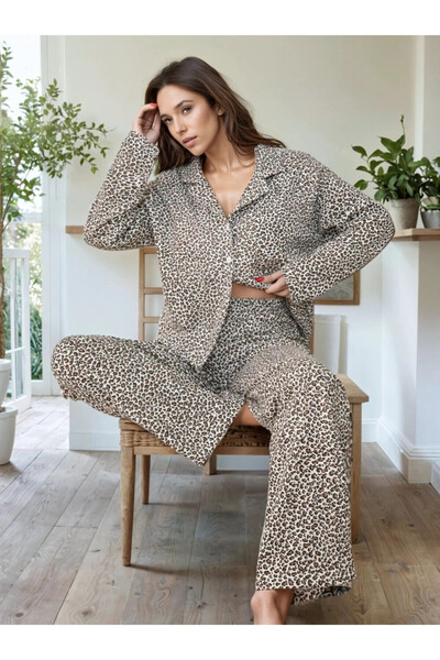 Cool & Sexy Leopard Patterned Buttoned Pajama Set