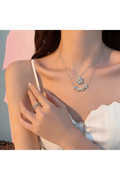 ESYURA ACCESSORIES Çelik Gümüş Renk Açılabilen Kalp Ve Yapraklı Yonca Kolye