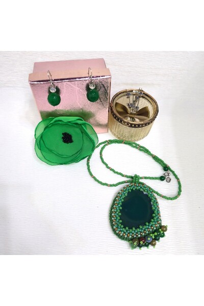 Amma Design Handmade Jewelry Gift Set with Green Agates, Necklace, Earrings and Veil Brooch, Stainless Steel Accessories