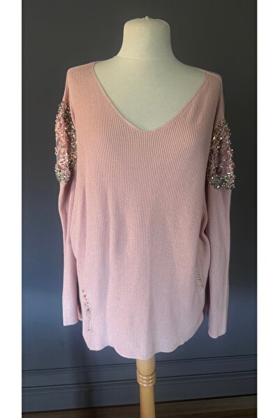 Kübra Tekin İşlemeli Pembe Triko Kazak