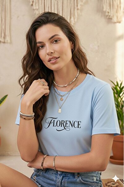 BW Bravely Wear تي شيرت نسائي أساسي برقبة دائرية من فلورنس مطبوع