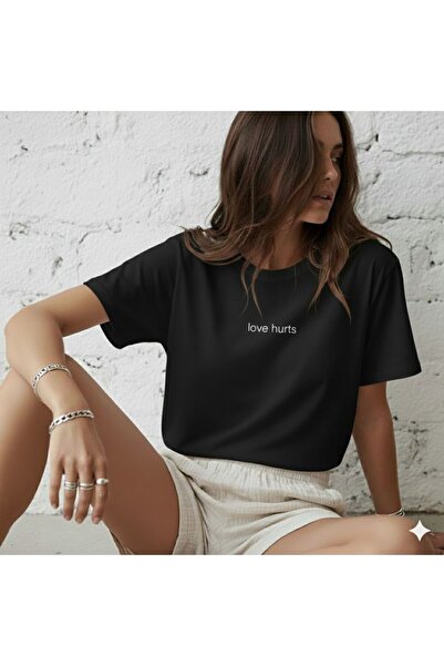 BW Bravely Wear Γυναικείο μπλουζάκι με στάμπα Love Hurts, βασικό με λαιμόκοψη...