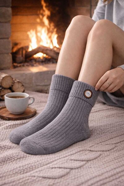 gigigiyim جوارب صوفية نسائية بتفاصيل ملتوية