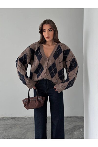 mydukkan.co V-Neck Baklava Patterned Buttoned Cardigan