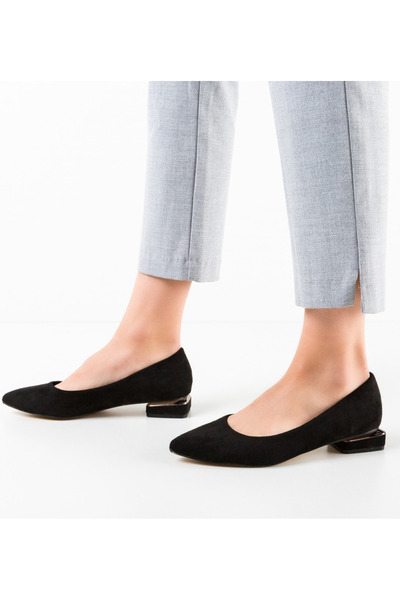 BENOTTİ Balerini de damă Chira Negri