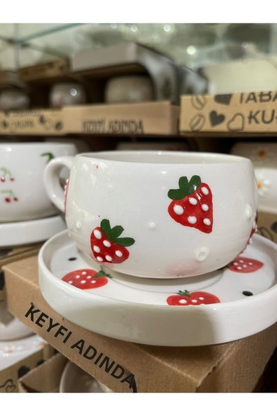 Yerel Üretici Strawberry Patterned Coffee Cup with Handle