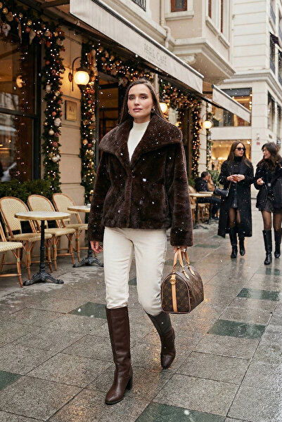 Lela معطف فرو بياقة واسعة ومقاس كبير مع بطانة فرو 497AFRA