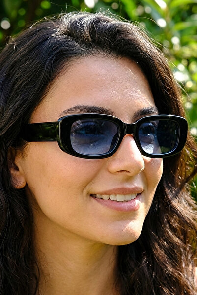 sun factory نظارة شمسية نسائية سوداء مستقطبة 1357 C0101 - إطار مرن ومتين TR90...