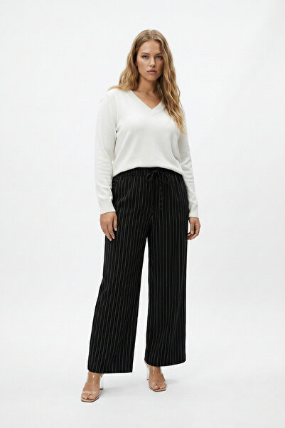 şuranur Plus Size Striped Crepe Fabric Lace-Up Trousers
