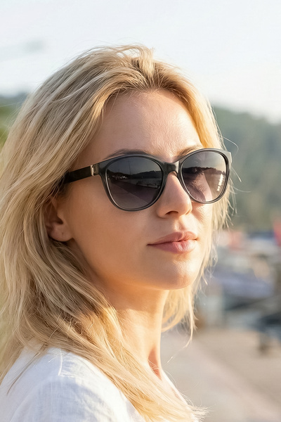 sun factory نظارات شمسية نسائية مستقطبة UV400 1350 C8201 - إطار TR90 مرن ومتين