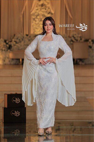 WAREEF FASHION فستان ابيض ضيق مع اكمام طويله