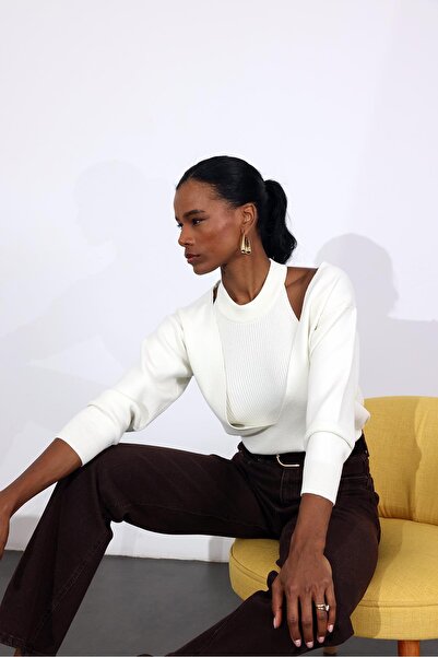 5in1Canpolat Set de tricotaje cu detalii ecru pentru atlet 251295