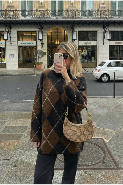 FEMELLE تونيكات تريكو بنية اللون قصة فضفاضة نصف فارس