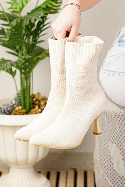 Allyup Жіночі боти бежевого кольору - високий тонкий каблук, еластичний трико...