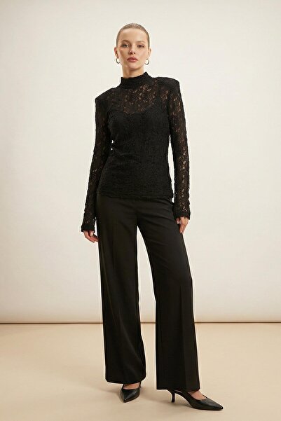 Setre بلوزة سوداء بتفاصيل دانتيل كاملة