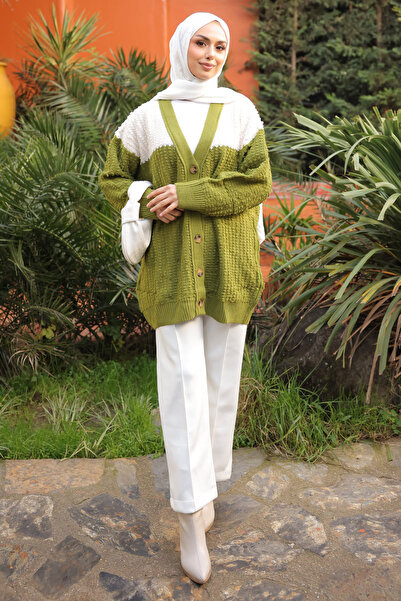 İmajButik سترة تريكو خضراء بأزرار على شكل حرف V