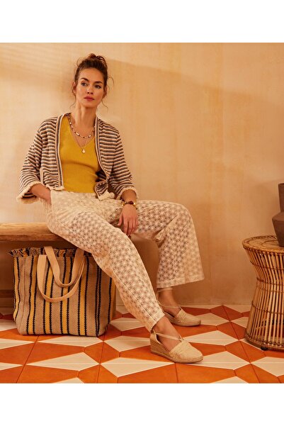 Yargıcı Lastik Detaylı Pantolon