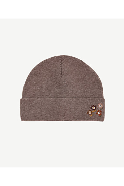 Yargıcı Çiçek Nakışlı Bere