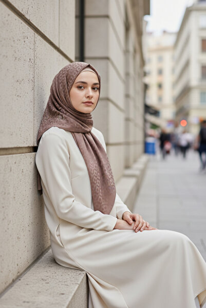 Gül İpek Moda Kadın İpeksi Jakar Dama Desenli Şık Şal Bej Somon Kahverengi