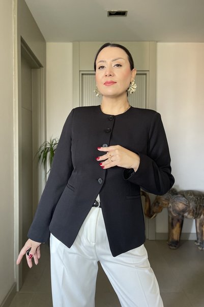 Butik Didem Sakinci Button Detailed Blazer Jacket with Opening at the Waist