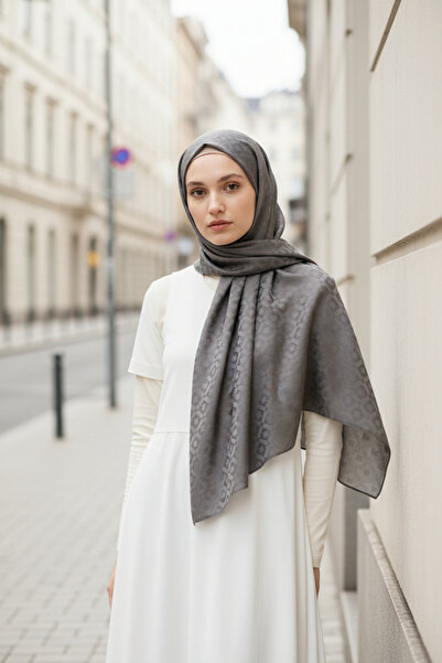 Gül İpek Moda Kadın İpeksi Jakar Dama Desenli Şık Şal Gri