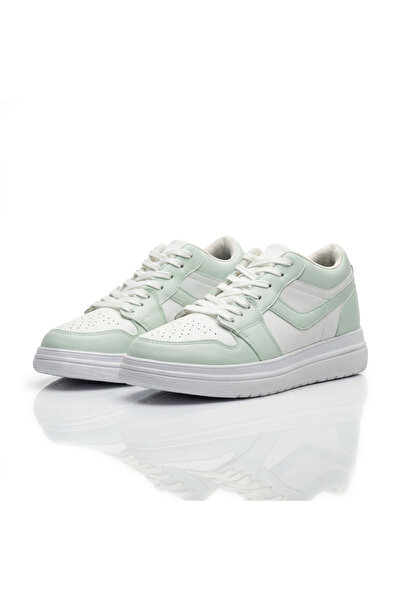 level step أحذية تزيد الطول بمقدار 10 سم باللون الأخضر