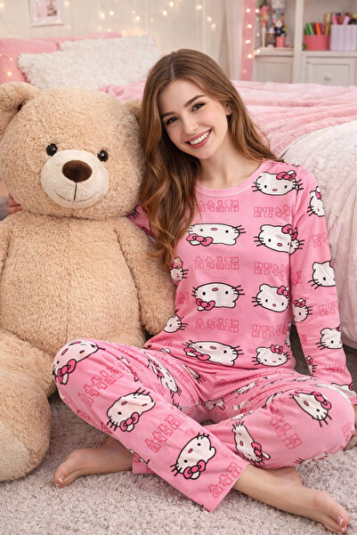 WALJA KADIN SENDY KUMAŞ PAMUKLU HELLO KİTTY DESENLİ PİJAMA TAKIMI