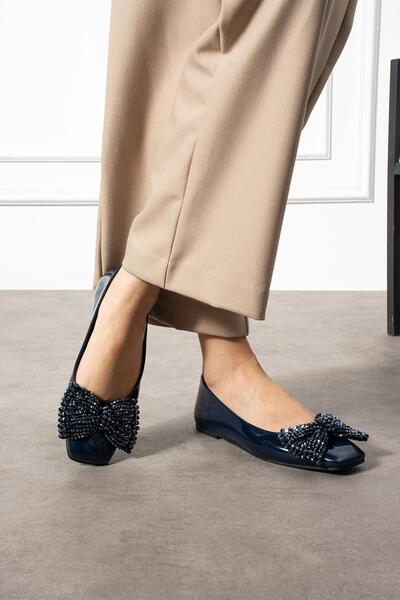 EMIENZA Emily Tokalı Fiyonk Taş Detaylı Kadın Babet