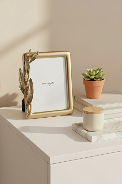 Cornella Leaf Antique Gold Frame Large