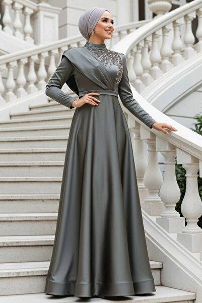 Neva Style فستان سهرة مطرز بالخرز باللون الكاكي 22441HK